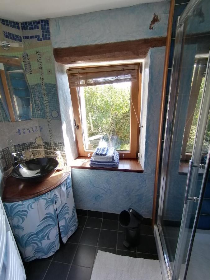 La Tour Du Bois Dormant Bed & Breakfast Plozevet Luaran gambar