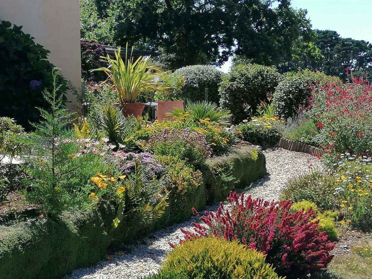 La Tour Du Bois Dormant Bed & Breakfast Plozevet Luaran gambar